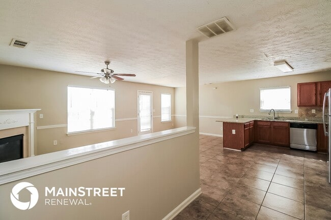 Building Photo - 415 Parkside Way