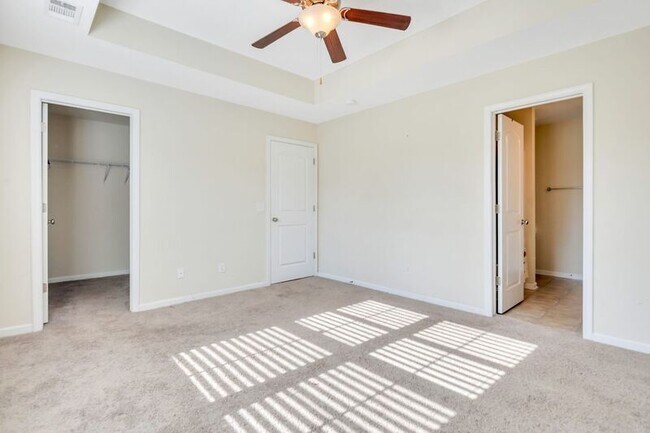 Building Photo - 285 Cantle Dr