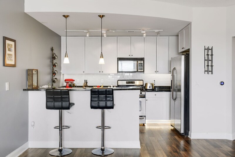 Building Photo - 100 3rd Ave S