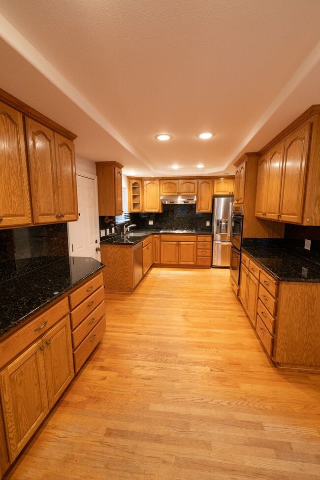 Building Photo - Large updated home in San Mateo Village!