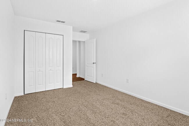 Building Photo - 353 Ardila Cir
