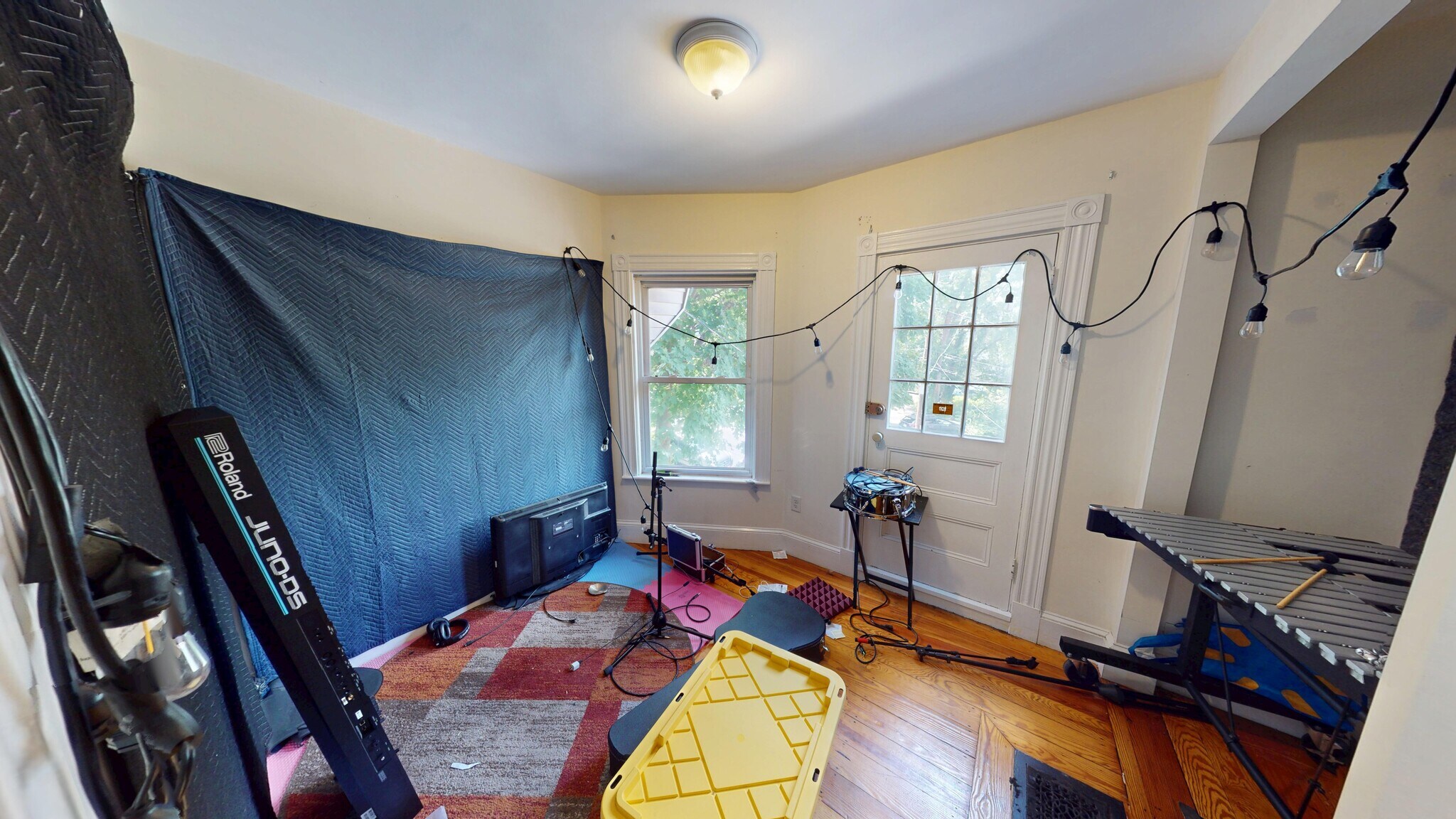 Building Photo - 1 Woodstock Ave