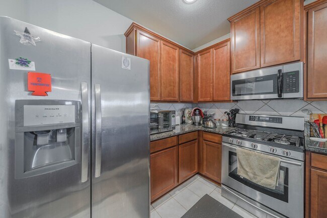 Building Photo - 3417 Fawnwood Dr