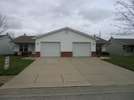 Building Photo - 211 Autumn Pine Dr