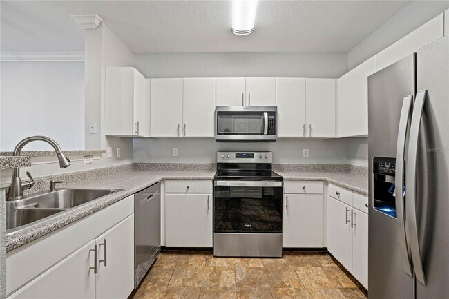 Building Photo - 204 E South St