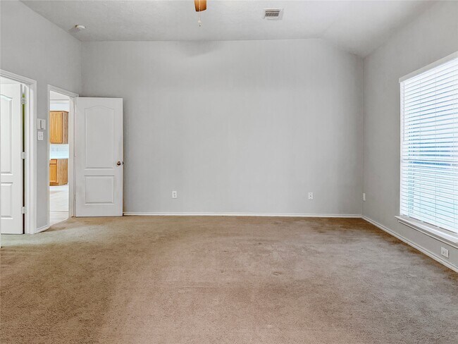 Building Photo - 3402 Pebble Beach Ln