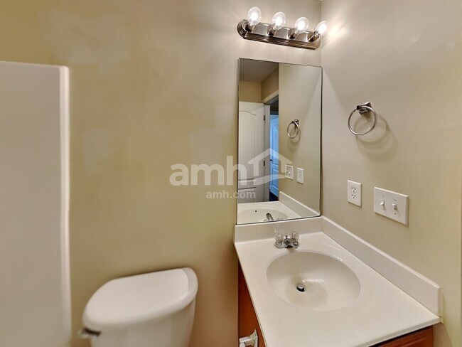 Building Photo - 183 Diamond Ridge Ave