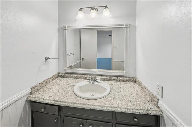 Building Photo - 3862 Wonder Ct