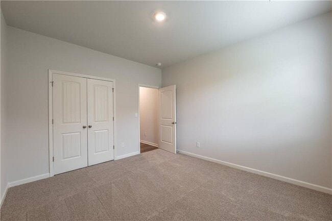 Building Photo - 331 Belmont Dr