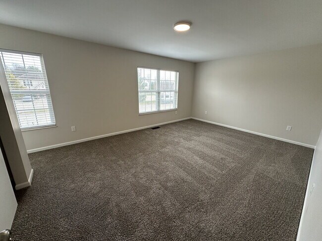 Building Photo - 2301 Old State Rte 32