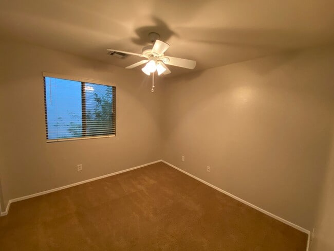 Building Photo - Charming 3 Bed w/Den in Northwest Peoria