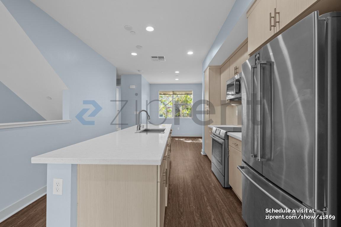 Building Photo - 1505 Prescott St