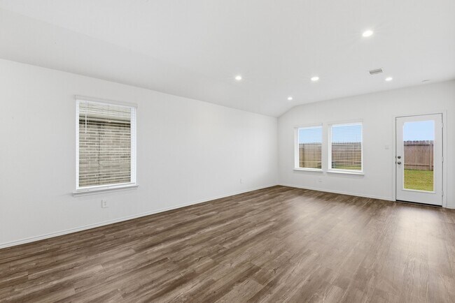 Building Photo - 24343 Saddlestone Green Dr