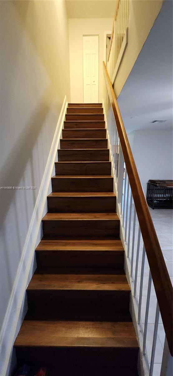 Building Photo - 6250 SW 130th Ave