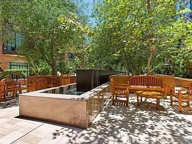 Outside Patio Area - 500 W Harbor Dr