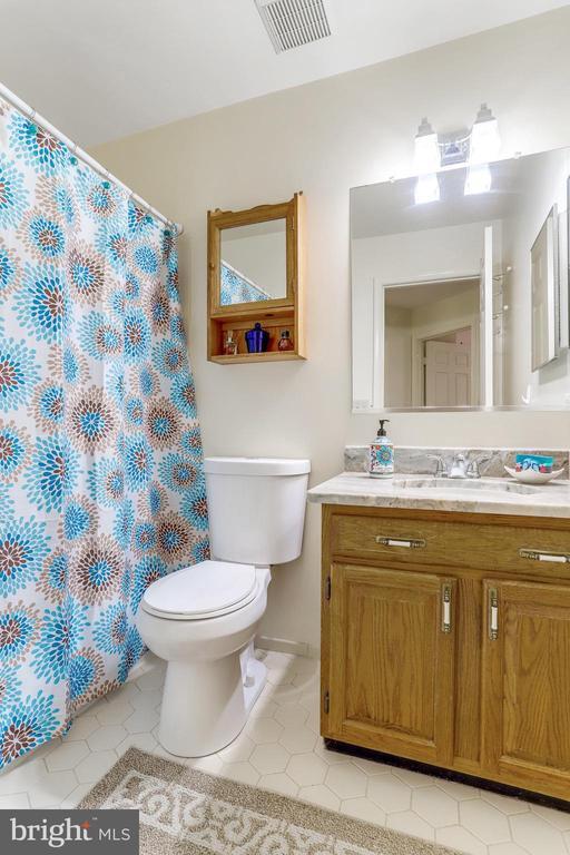 Building Photo - 7415 Salford Ct