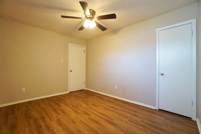 Building Photo - 7602 Woodstone Cove