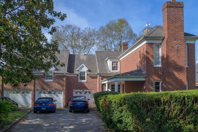 Building Photo - 2023-24 SCHOOL YEAR Massive House Behind G...