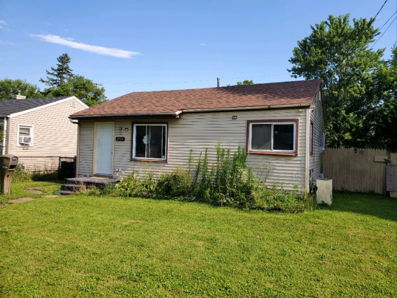 Primary Photo - 2925 Colorado Ave