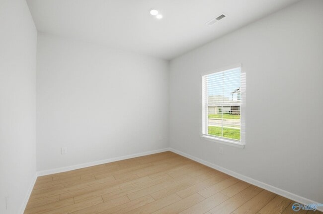 Building Photo - 304 Allene Wy