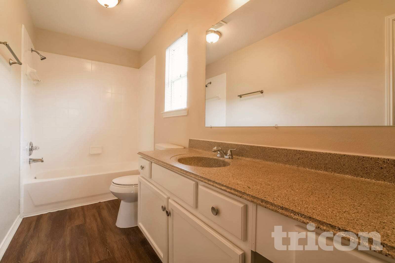 Building Photo - 3703 Bent Springs Ln