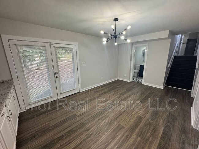 Building Photo - 3240 Pyrite Cir SW