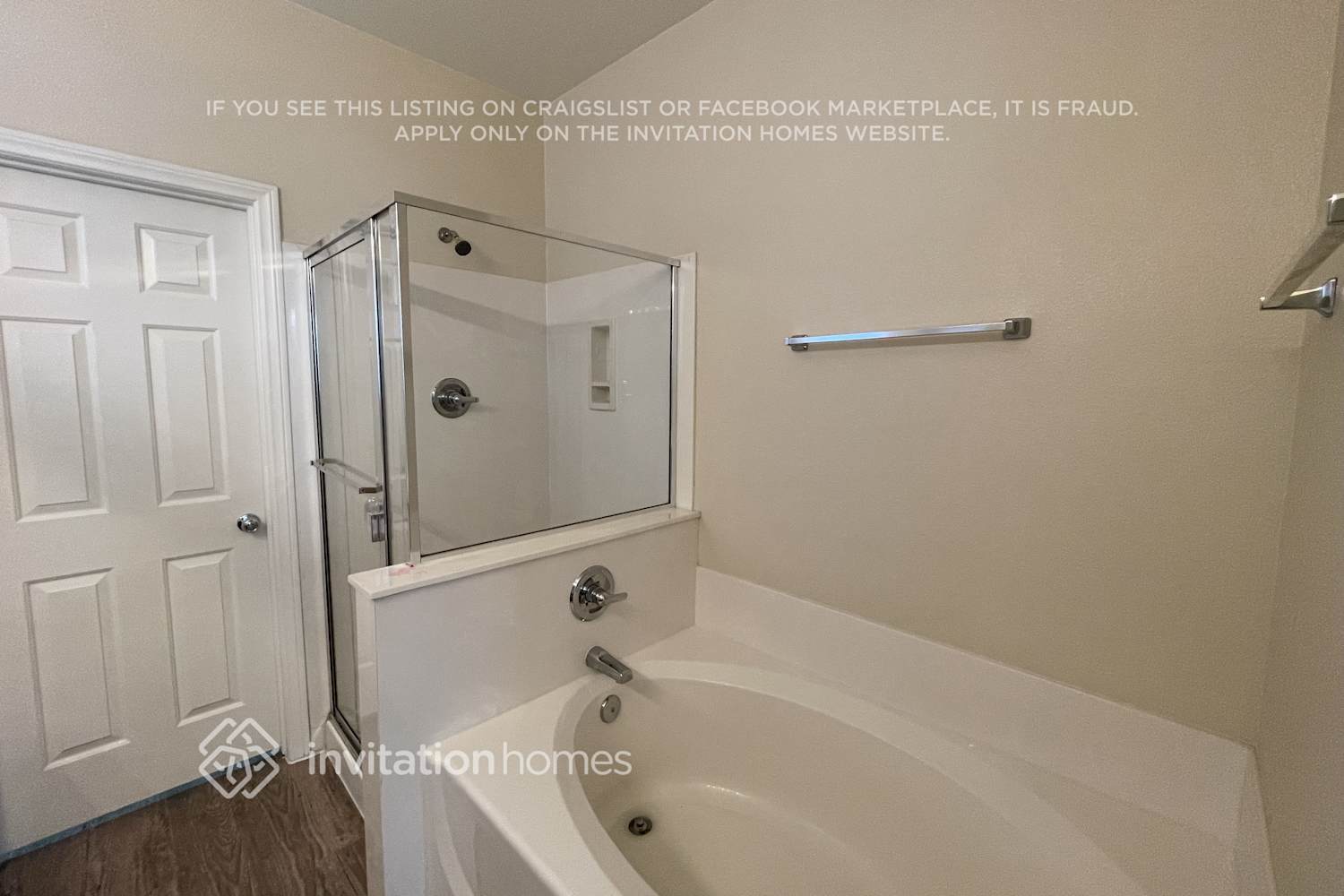 Building Photo - 3963 Indian Gold St