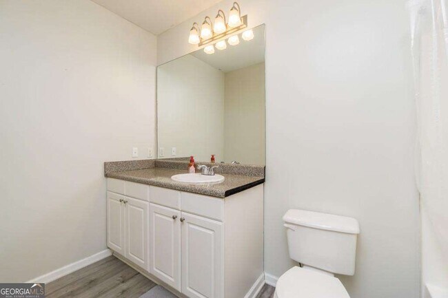 Building Photo - 8860 Penbrooke Ct