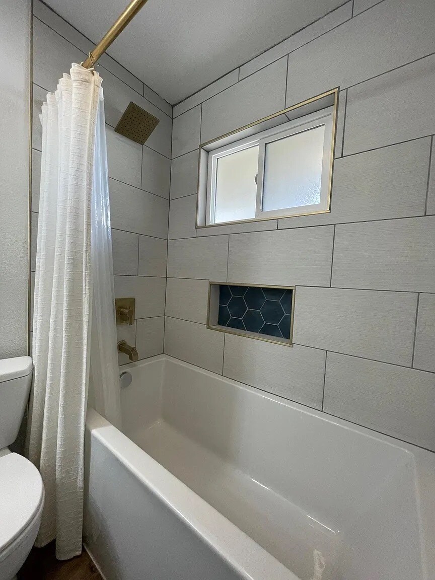 Building Photo - 394 Ilo Ln