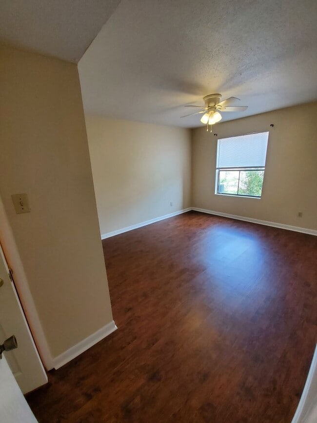 Building Photo - 904#105*