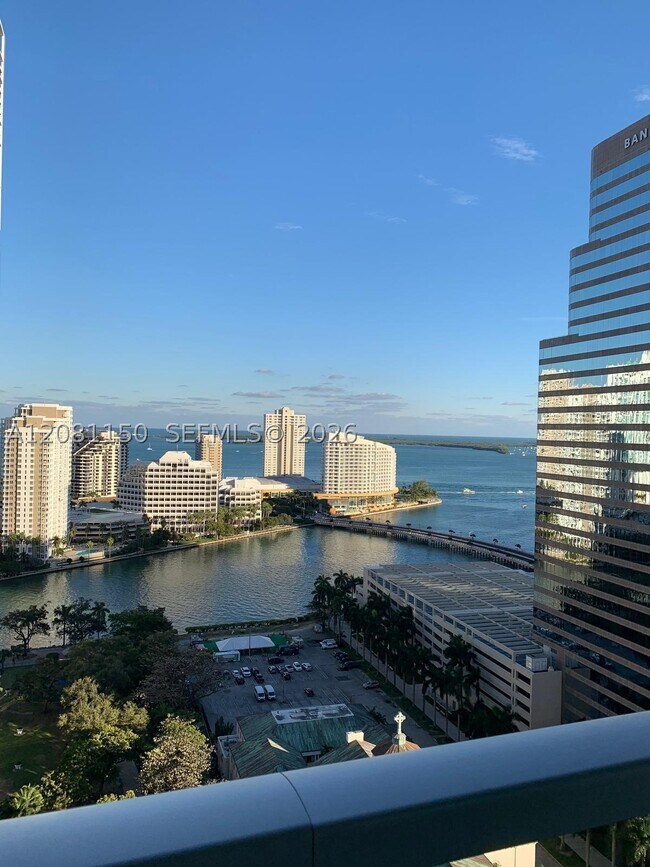Building Photo - 500 Brickell Ave