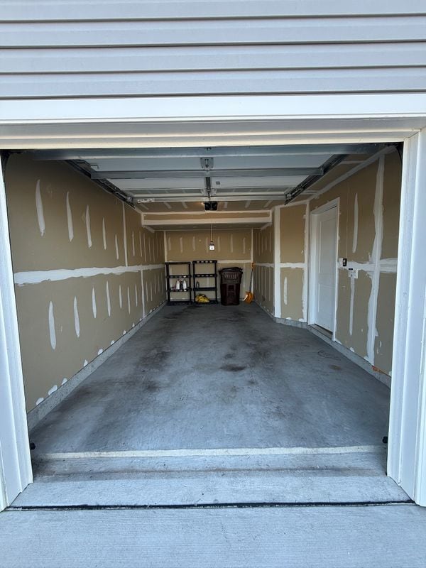 Building Photo - 202 Red Bill Ln