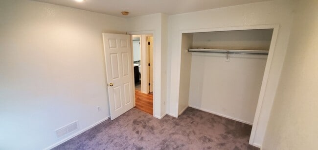Building Photo - 2ND MONTH FREE FOR LEASE STARTING OCT 16!!