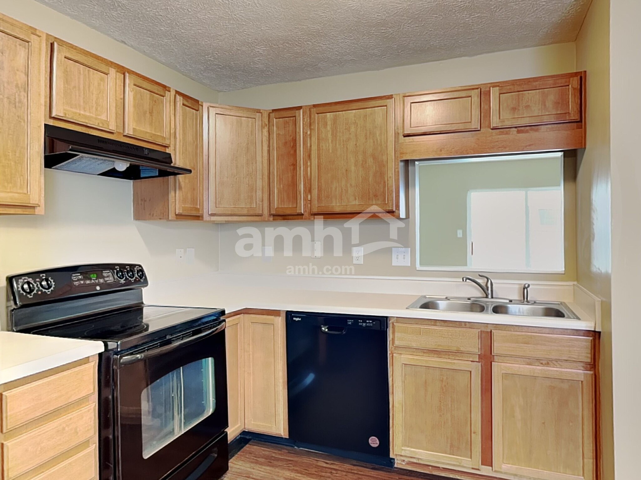 Building Photo - 18 Lasalle Ct