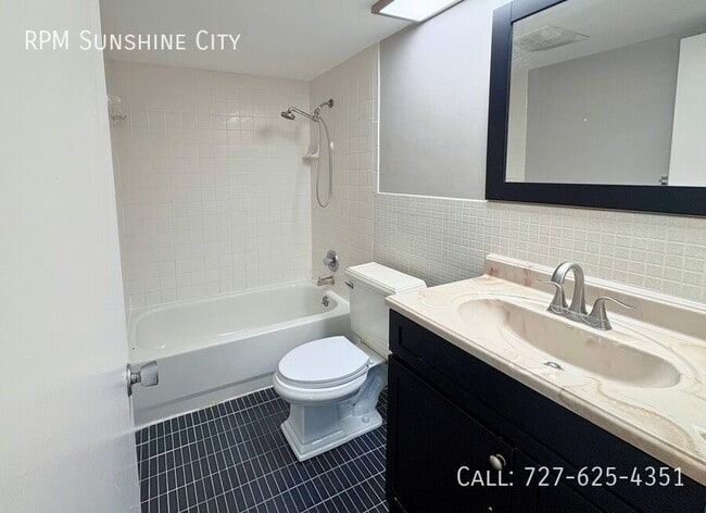 Building Photo - 1106 Pass a Grille Way