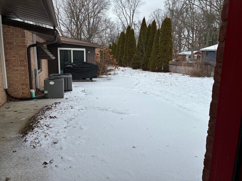 Building Photo - 4317 E State Blvd