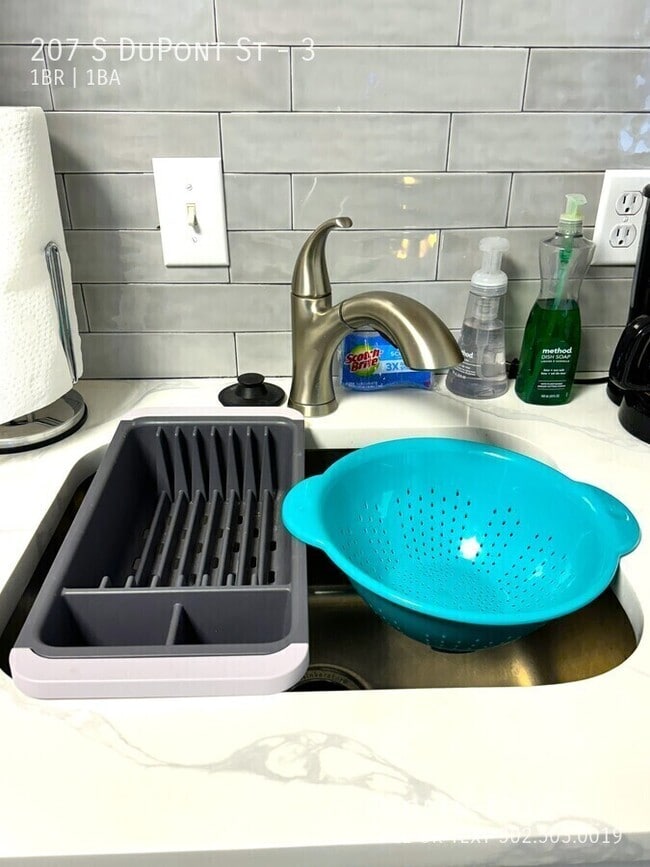 Building Photo - 207 S Dupont St