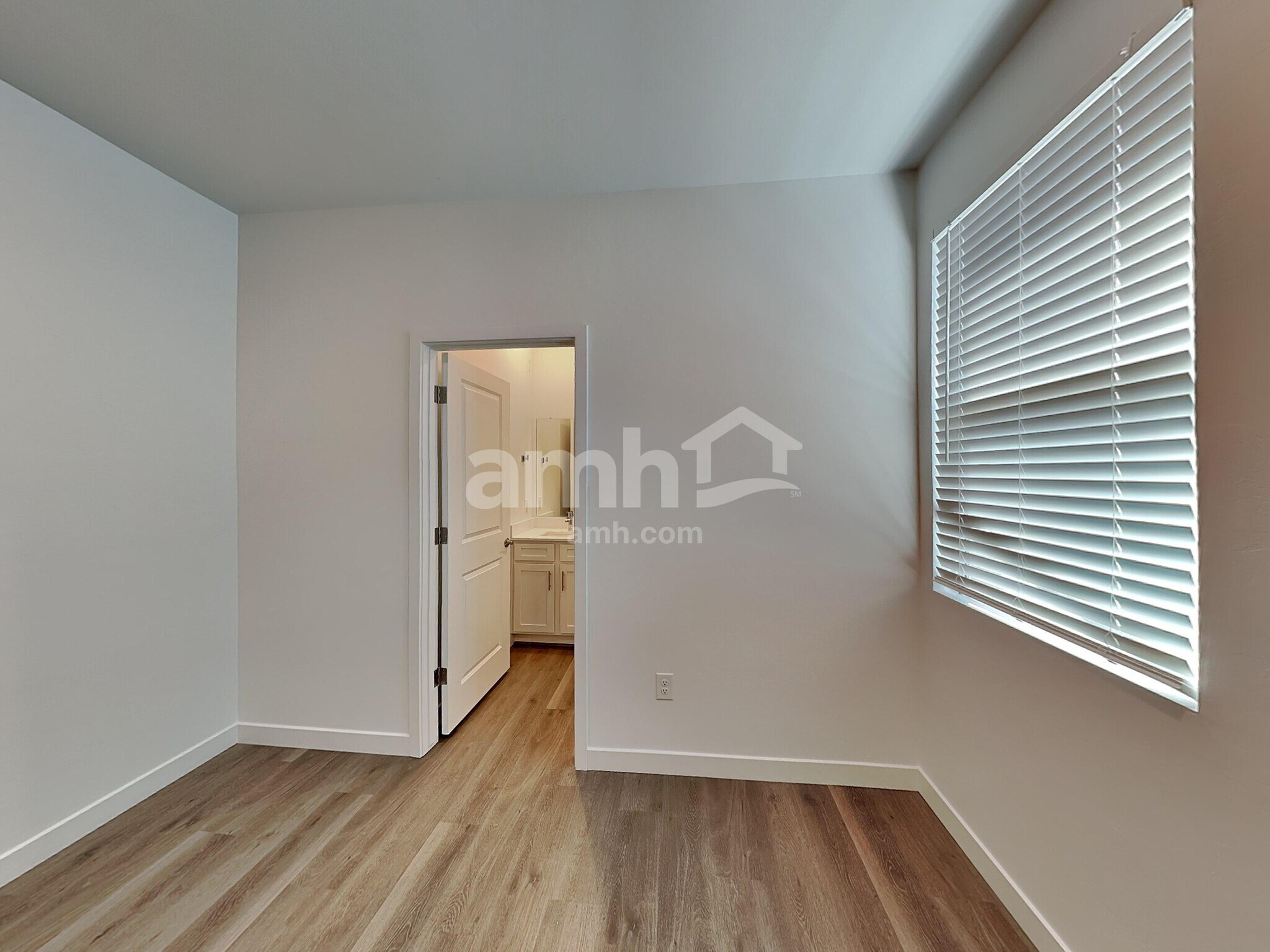 Building Photo - 13085 N Serenity Vly Dr