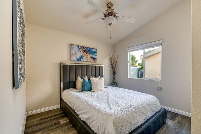 Building Photo - Remodeled Modern 3 Bed/2 Bath National City