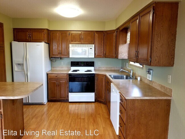 Building Photo - 2 br, 2 bath House - 4709 Phinney Ave N