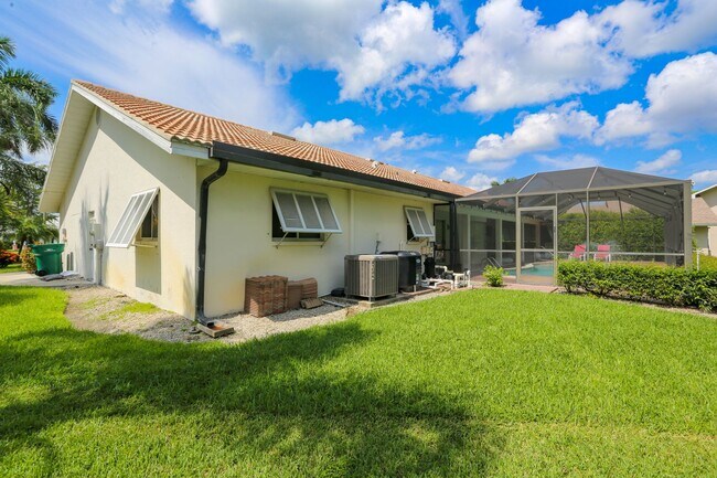 Building Photo - ** LELY COUNTRY CLUB UNFURNISHED 3 BEDROOM...