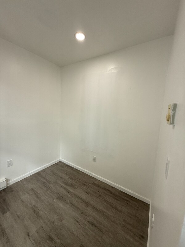 Building Photo - 11 Trinity Pl