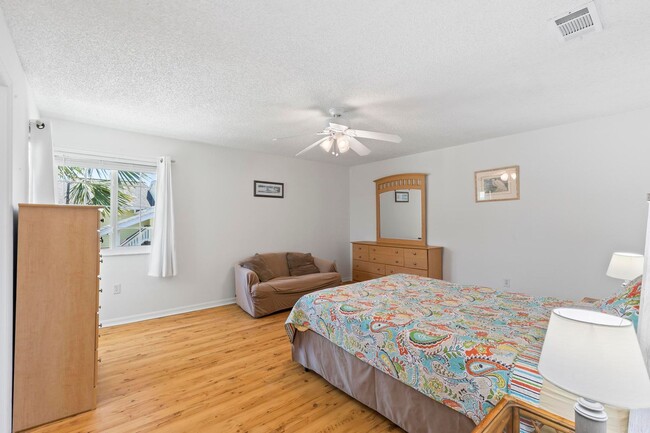 Building Photo - Fully Furnished Long Term Rental