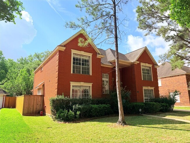 Building Photo - 3306 Vista Lake Dr