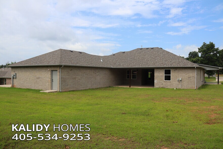 Building Photo - 1716 Kalidy Dr