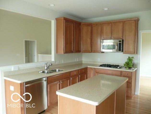 Building Photo - 8825 Stonewick Way