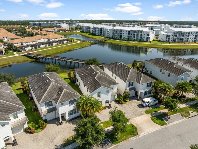 Building Photo - 4743 Kings Castle Cir