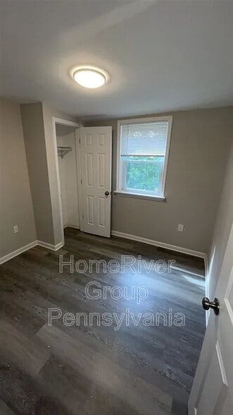 Building Photo - 5025 Jackson St