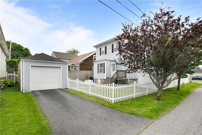Building Photo - 58 Bedlow Ave