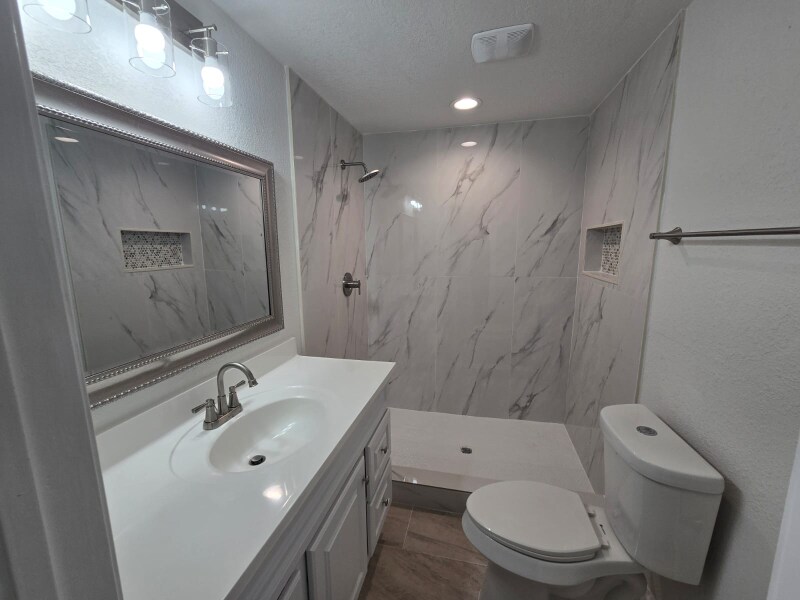 Building Photo - 629 S Gevers St